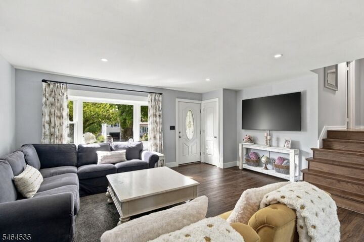 Property Photo:  57 Lakeview Ave  NJ 08809 