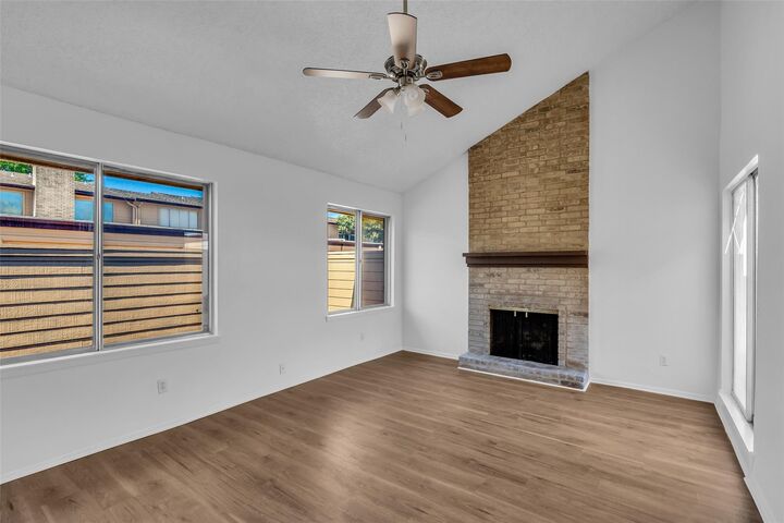 Property Photo:  10387 Huntington Place Drive 387  TX 77099 