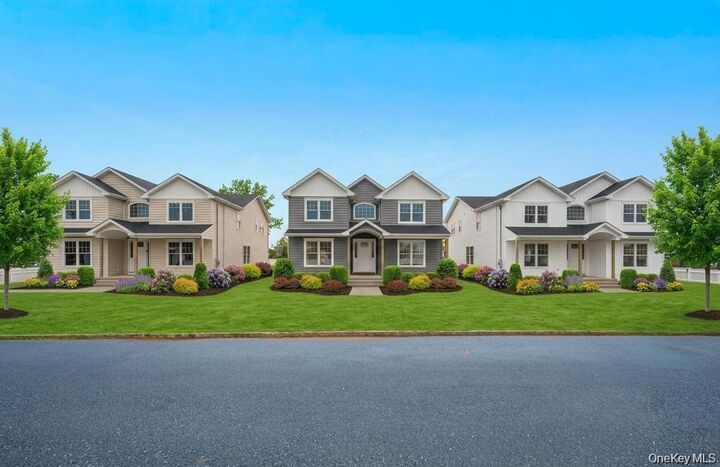 Property Photo:  89 West Avenue  NY 11801 