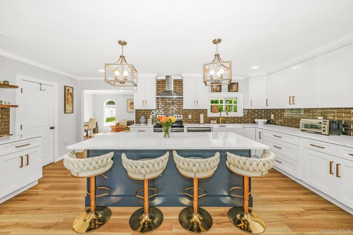 Property Photo:  102 Inverness Road  NY 11741 