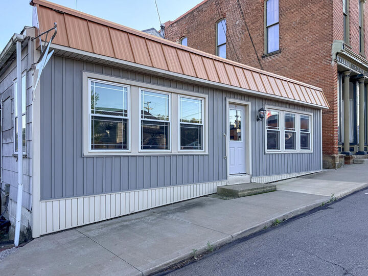 Property Photo:  9 E Main St  OH 44838 