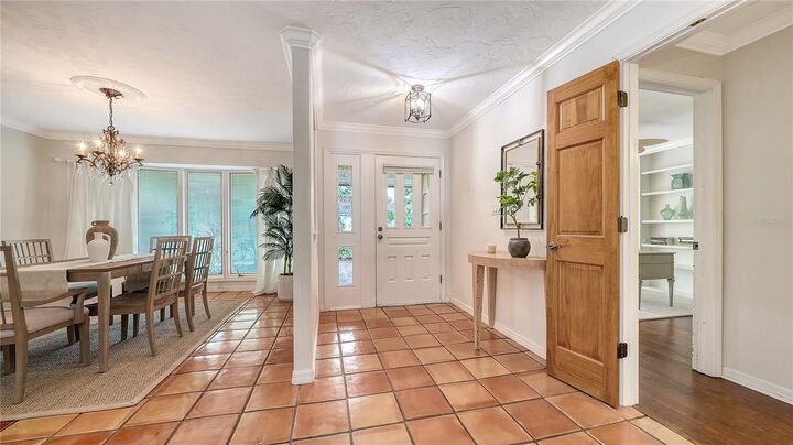 Property Photo:  4887 Peregrine Point Circle E  FL 34231 