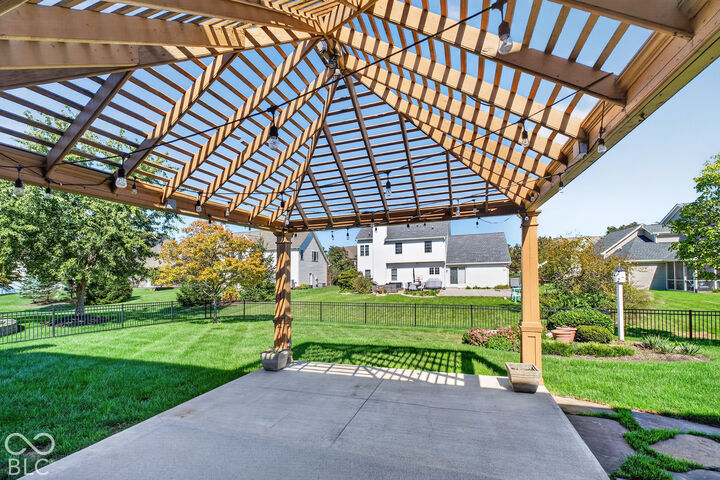 Property Photo:  1050 Belvedere Place  IN 46074 