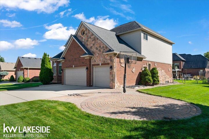 Property Photo: 43526 Pintail Drive MI 48038