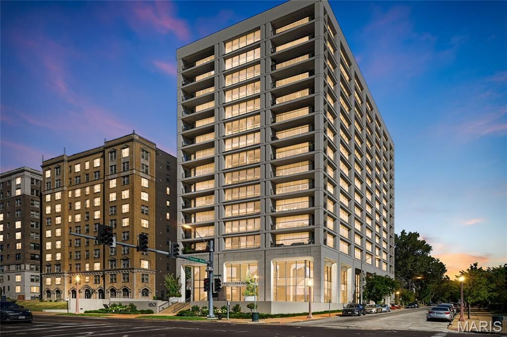 Property Photo: 4501 Lindell Boulevard 4A MO 63108