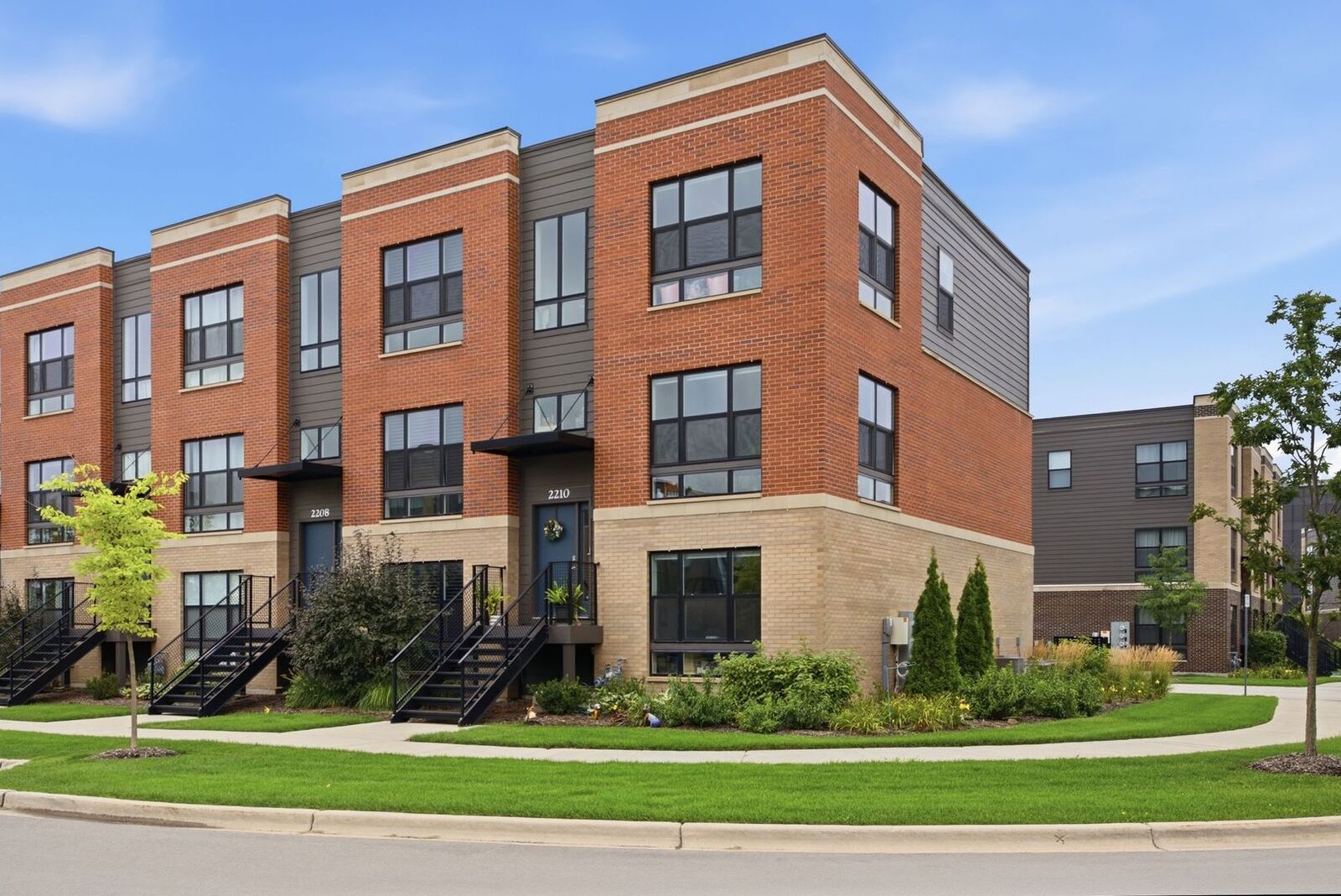 Property Photo: 2210 Venture Drive IL 60173