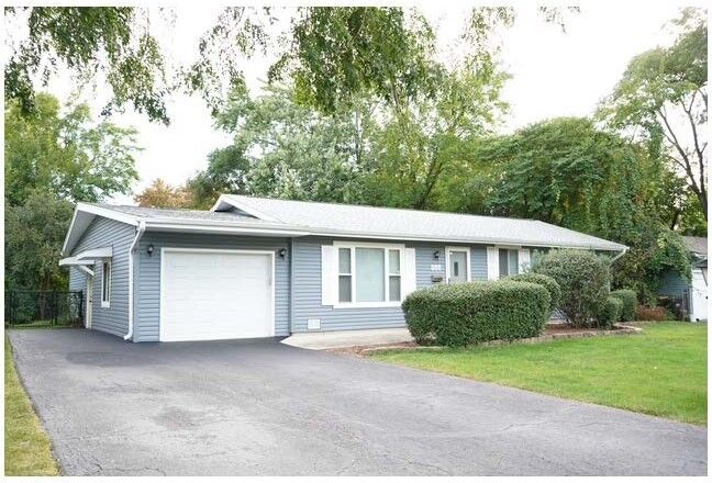 Property Photo:  162 Thunderbird Trail  IL 60188 