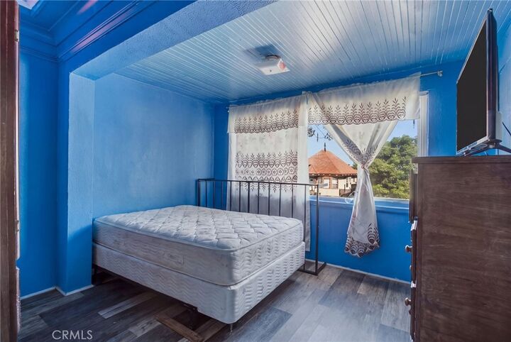 Property Photo:  146 W Vernon  CA 90037 