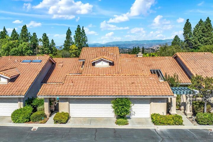 Property Photo: 15636 Via Calanova CA 92128