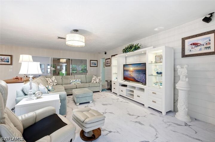 Property Photo: 989 Charlemagne Boulevard FL 34112