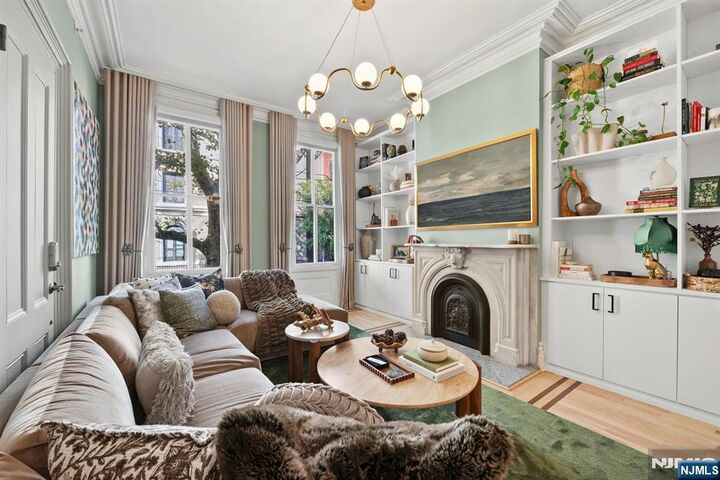 Property Photo:  247 2nd Street 1  NJ 07302 