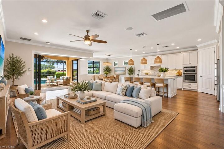 Property Photo:  6447 Rushmore Rd  FL 34142 