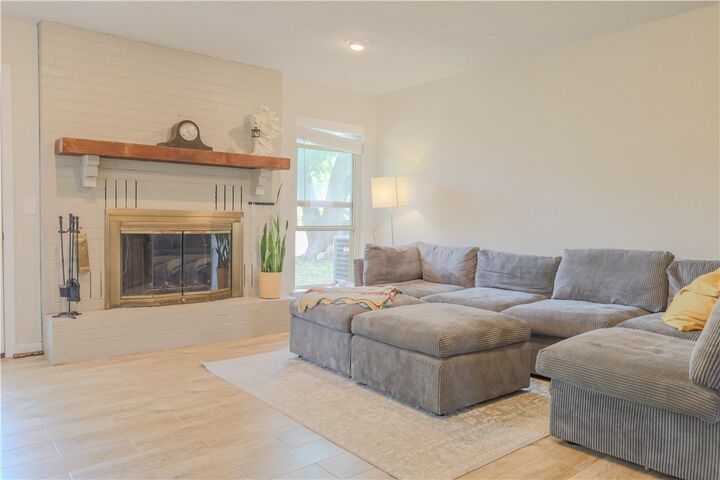 Property Photo:  707 Valley West Drive  AR 72756 