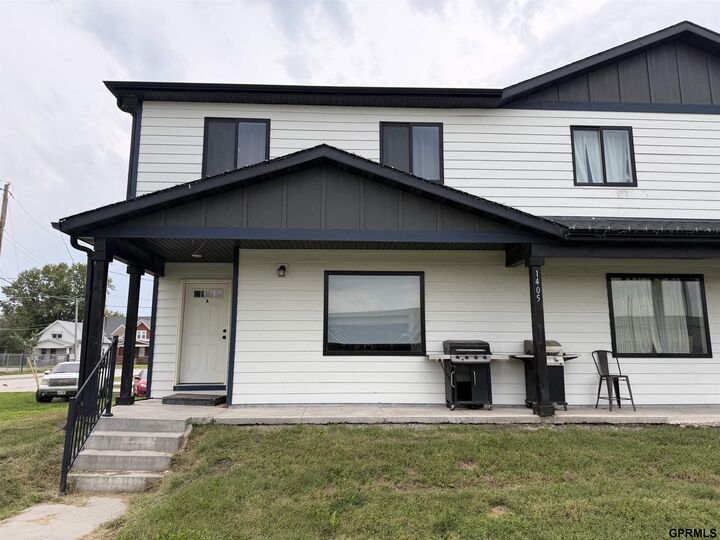 Property Photo: 1405 N 15th Street NE 68508