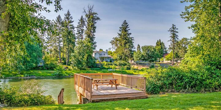Property Photo:  436 Ashwood Drive  OR 97526 