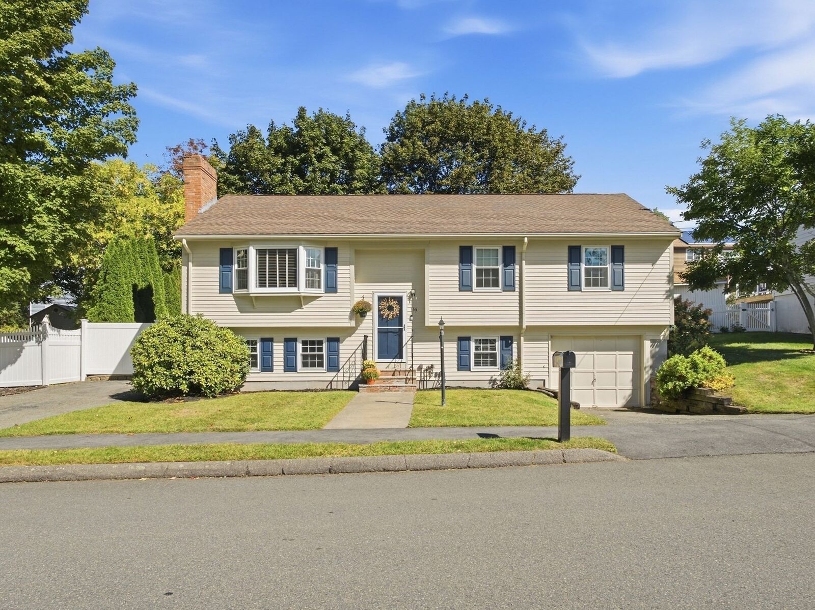 Property Photo:  136 Maplewood Rd  MA 01904 