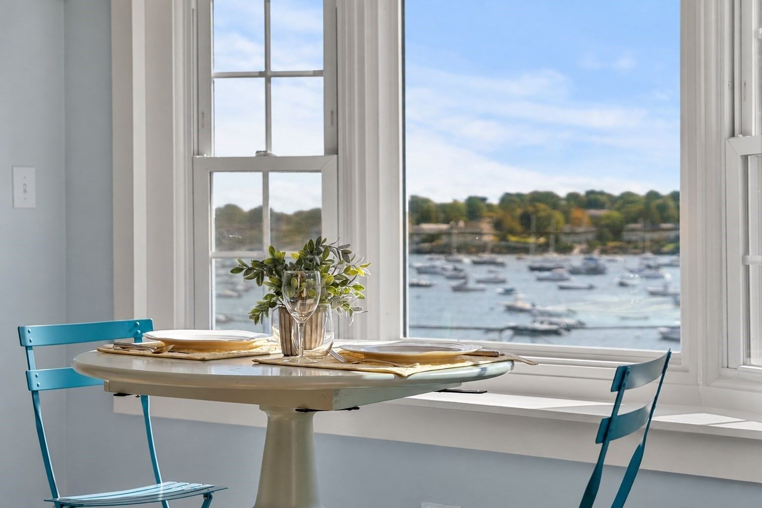 Property Photo:  3 Cliff Street C  MA 01945 