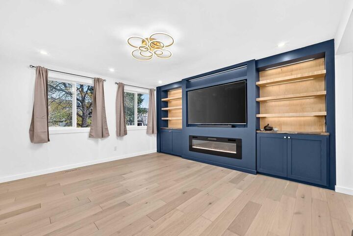 Property Photo:  136 Templehill Drive NE  AB T1Y 4C3 
