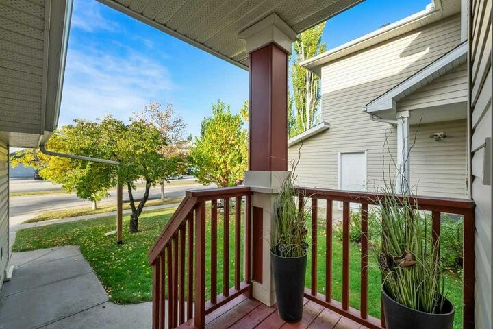 Property Photo:  1041 Cranston Drive SE  AB T3M 1A7 