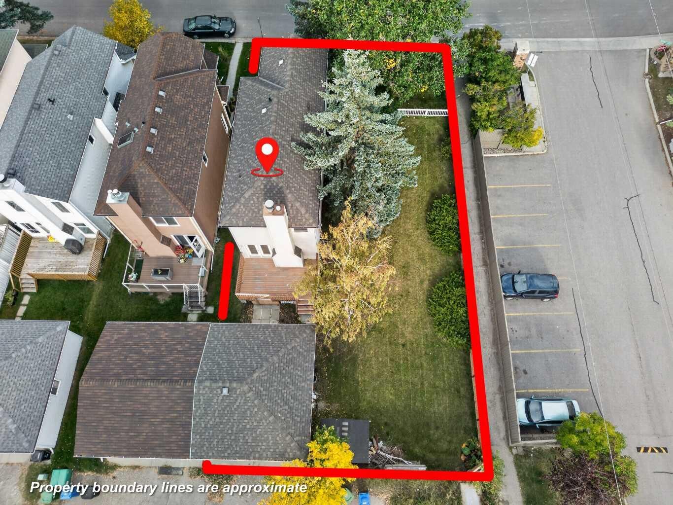 Property Photo:  259 Coachway Road SW  AB T3H 1B2 