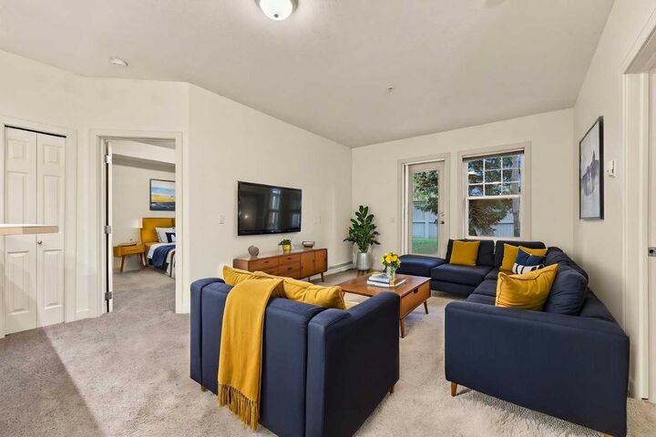 Property Photo:  1414 17 Street SE 114  AB T2G 5S6 