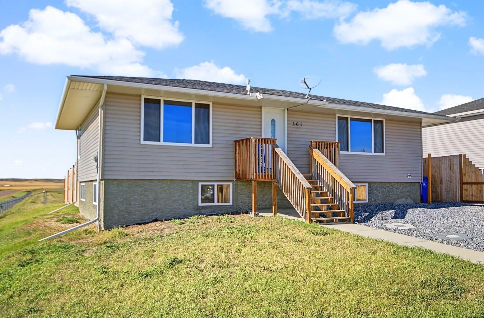 Property Photo:  301 3 Street W  AB T0J 3G0 