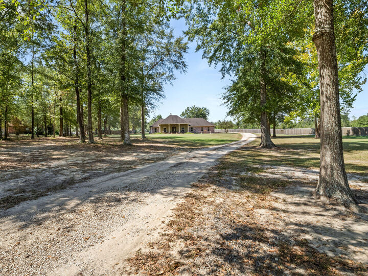 Property Photo: 2264 U.s. 171 LA 70634