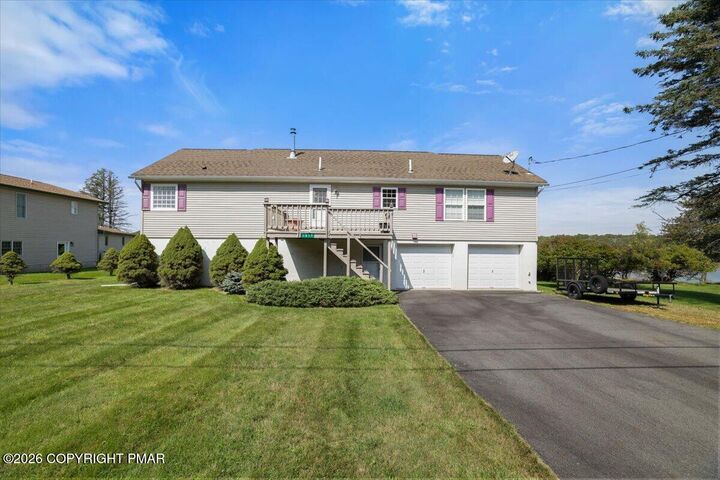 Property Photo: 1017 K Lane PA 18424