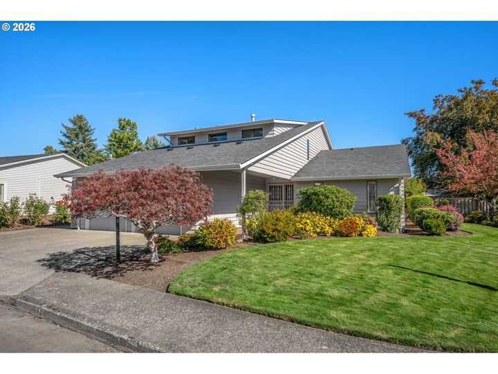 Property Photo:  10105 SW Highland Dr  OR 97224 