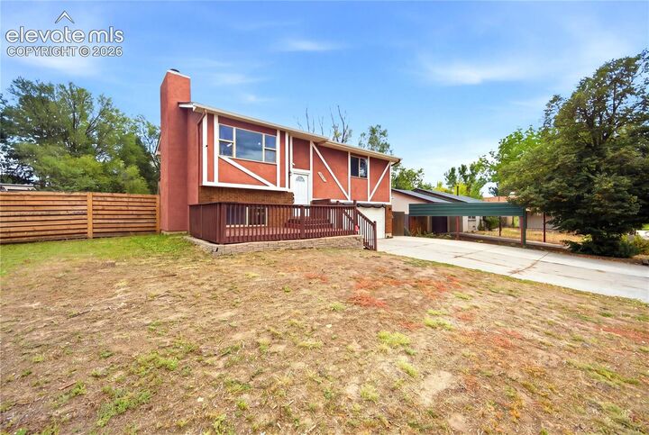 Property Photo:  2025 Heathercrest Drive  CO 80915 