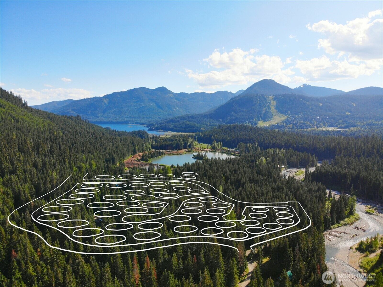 Property Photo: 15 Xx Snowshoe Lane WA 98068
