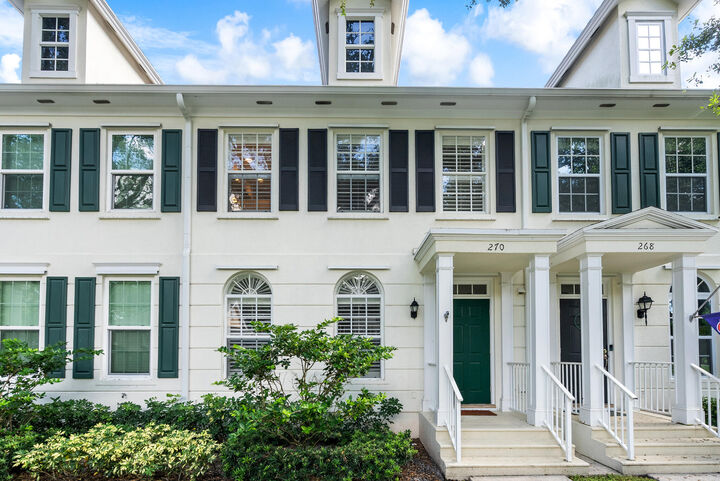 Property Photo: 270 Murray Court FL 33458