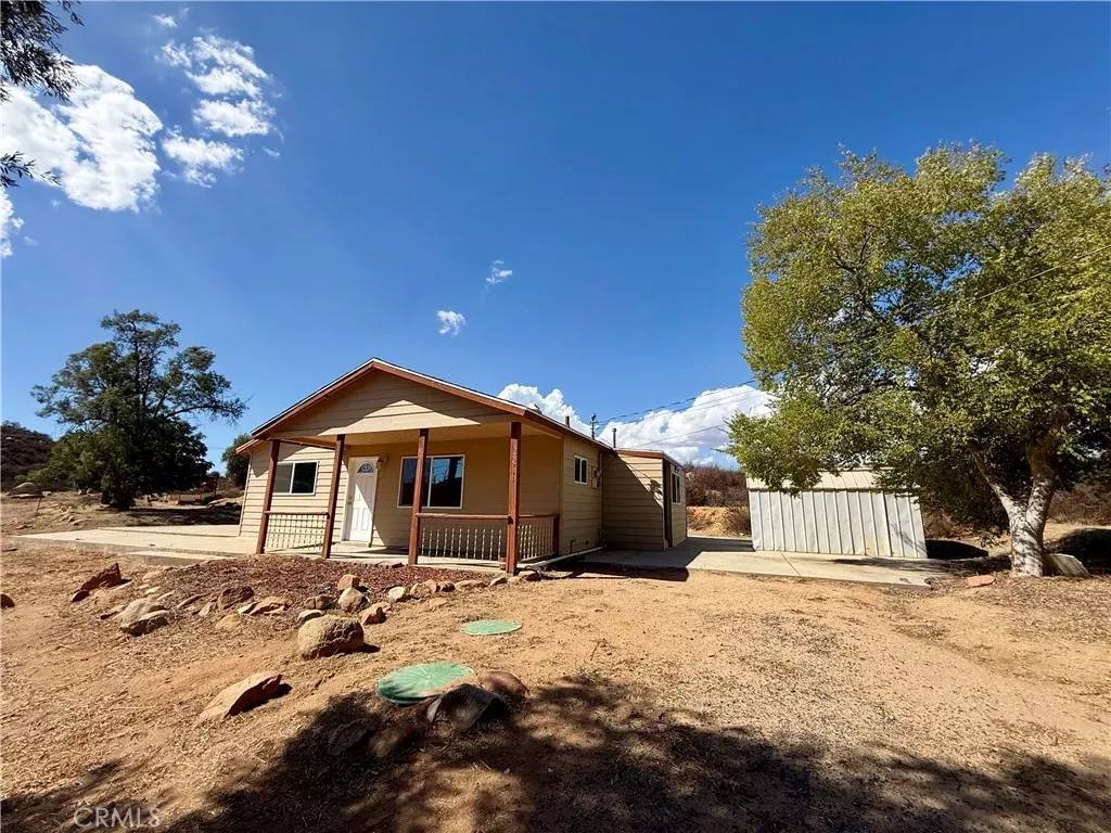 Property Photo: 32811 Cox CA 92584