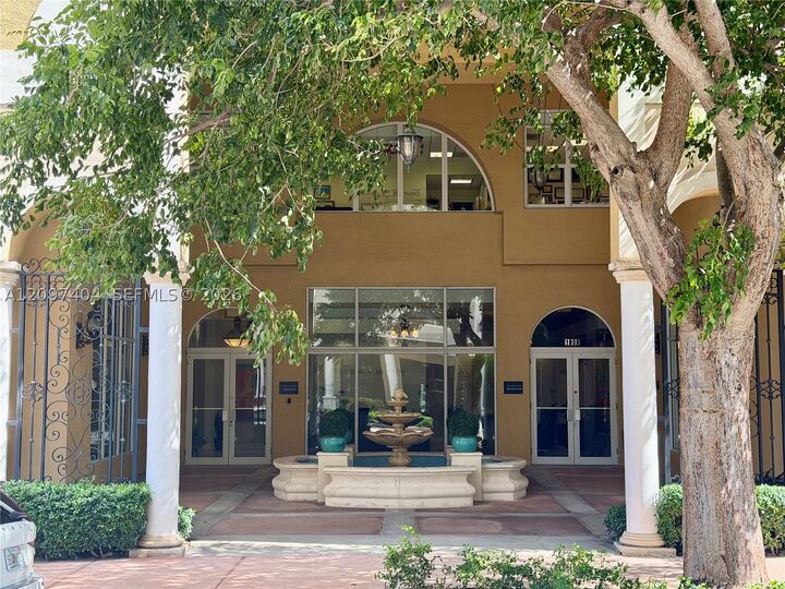 Property Photo:  1607 Ponce De Leon Blvd 8D  FL 33134 