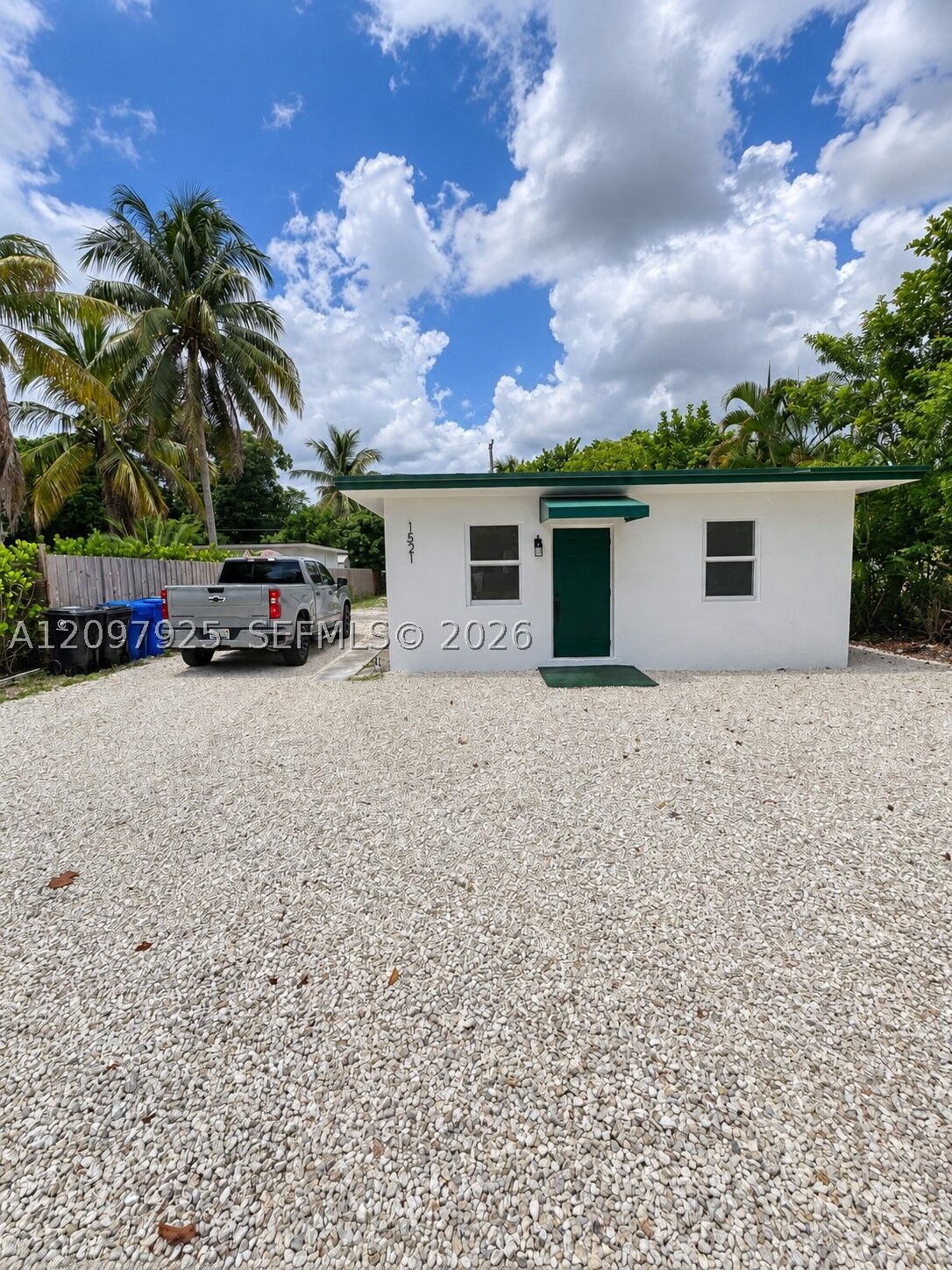 Property Photo:  1521 NW 5th Ave  FL 33311 