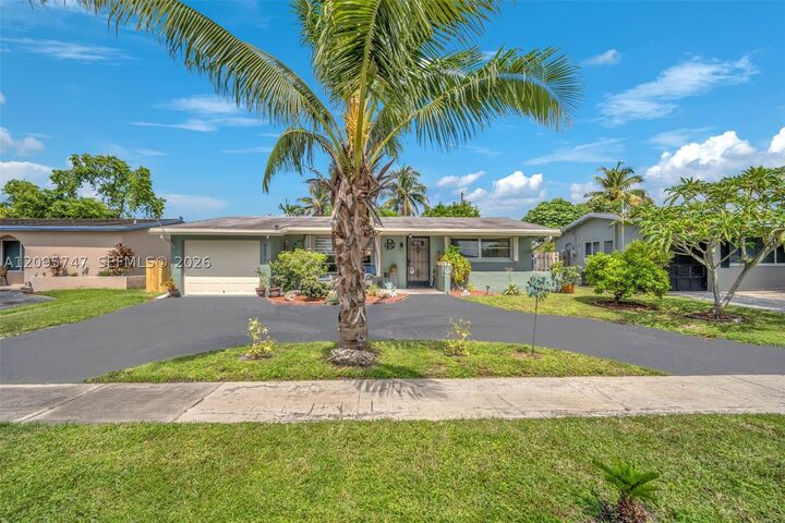 Property Photo: 9261 NW 24th Pl FL 33322