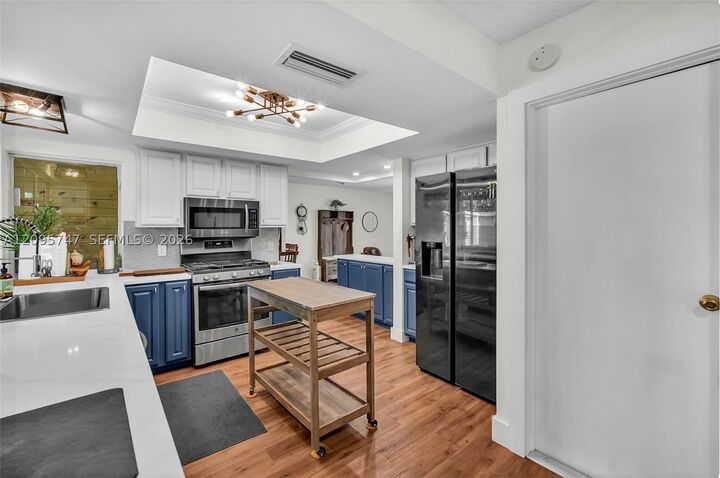 Property Photo: 9261 NW 24th Pl FL 33322