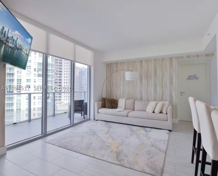 Property Photo:  1300 Brickell Bay Dr 1711  FL 33131 