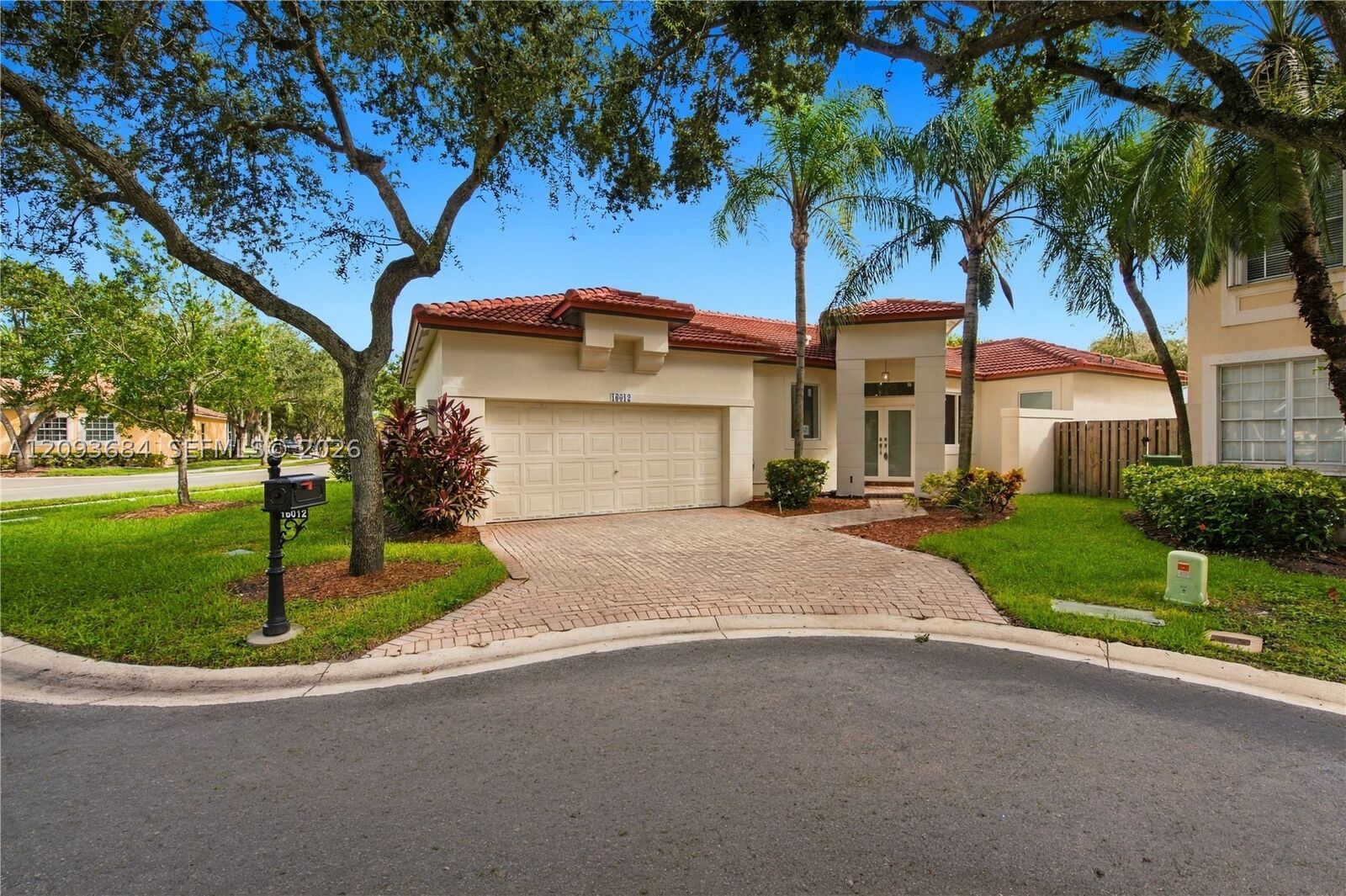 Property Photo: 16012 Opal Creek Dr FL 33331