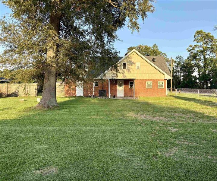 Property Photo: 332 Quelqueshue Street LA 70663