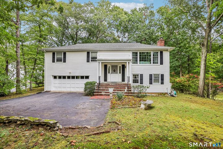 Property Photo:  14 Chipping Lane  CT 06854 