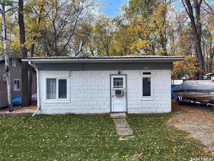 Property Photo:  27 Anderson Drive  SK S0A 1E0 