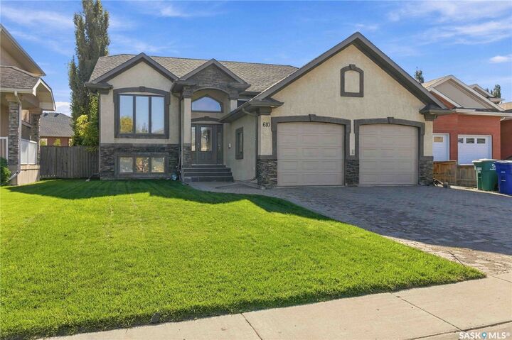 Property Photo:  610 Beechdale Terrace  SK S7V 0A5 