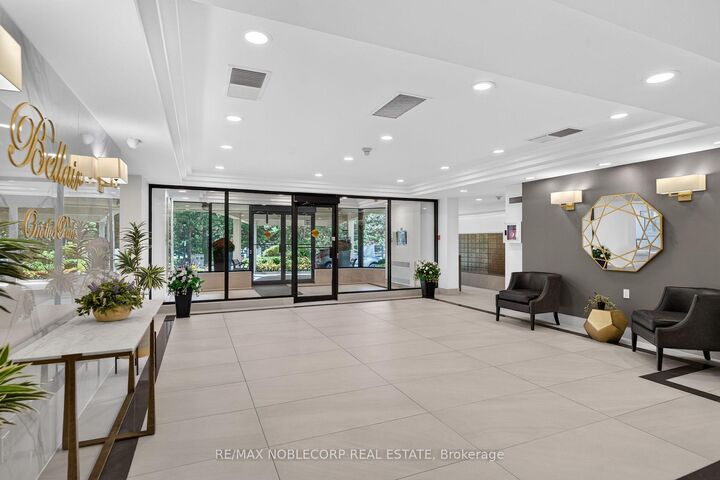Property Photo:  22 Hanover Road 708  ON L6S 5K7 