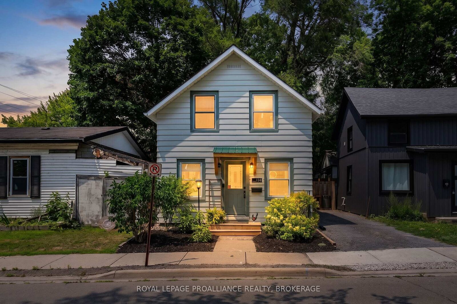Property Photo: 114 North Street N ON K7G 1L6