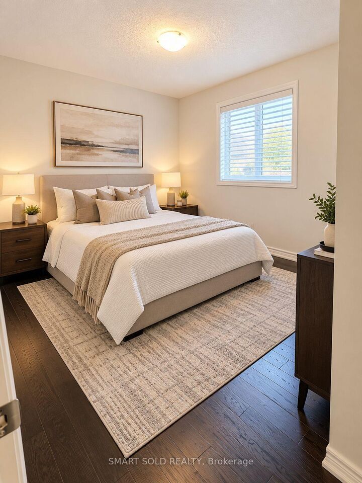 Property Photo: 118 Blackwell Crescent Bedroom ON L3Z 4L4