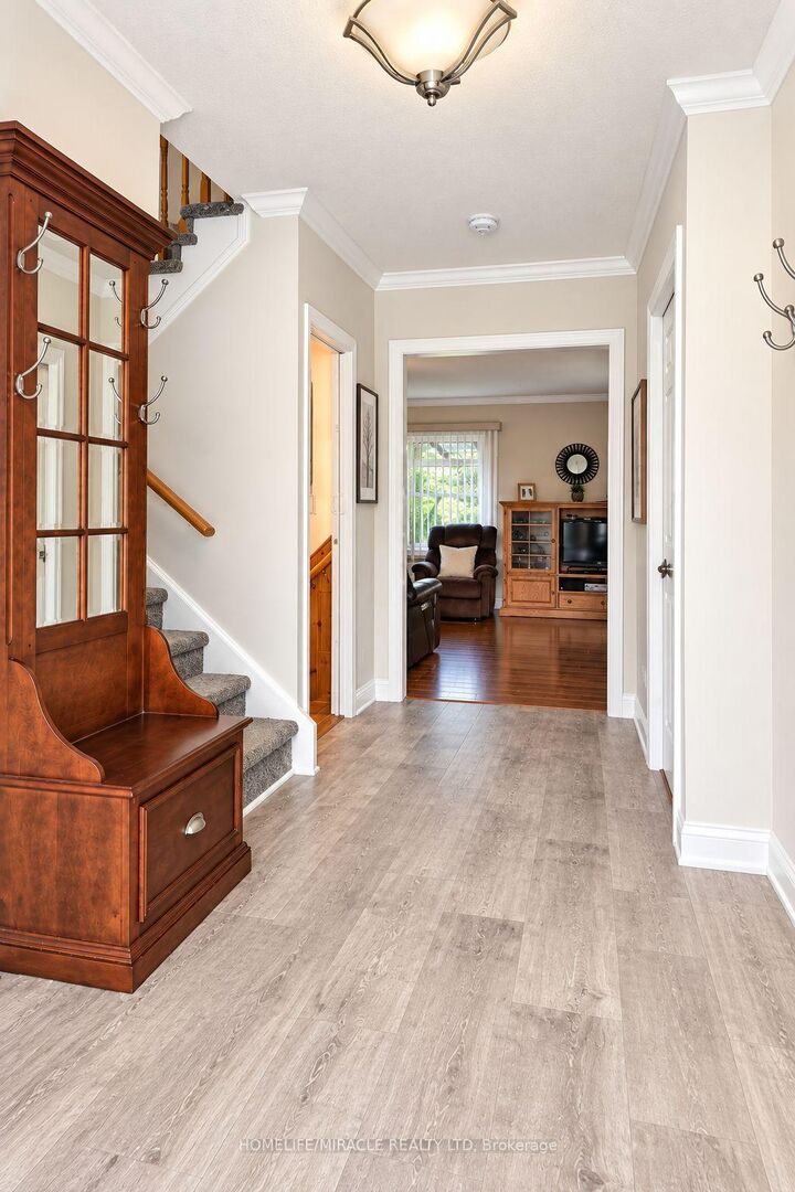 Property Photo:  22 Murdoch Drive  ON L6X 3Y2 