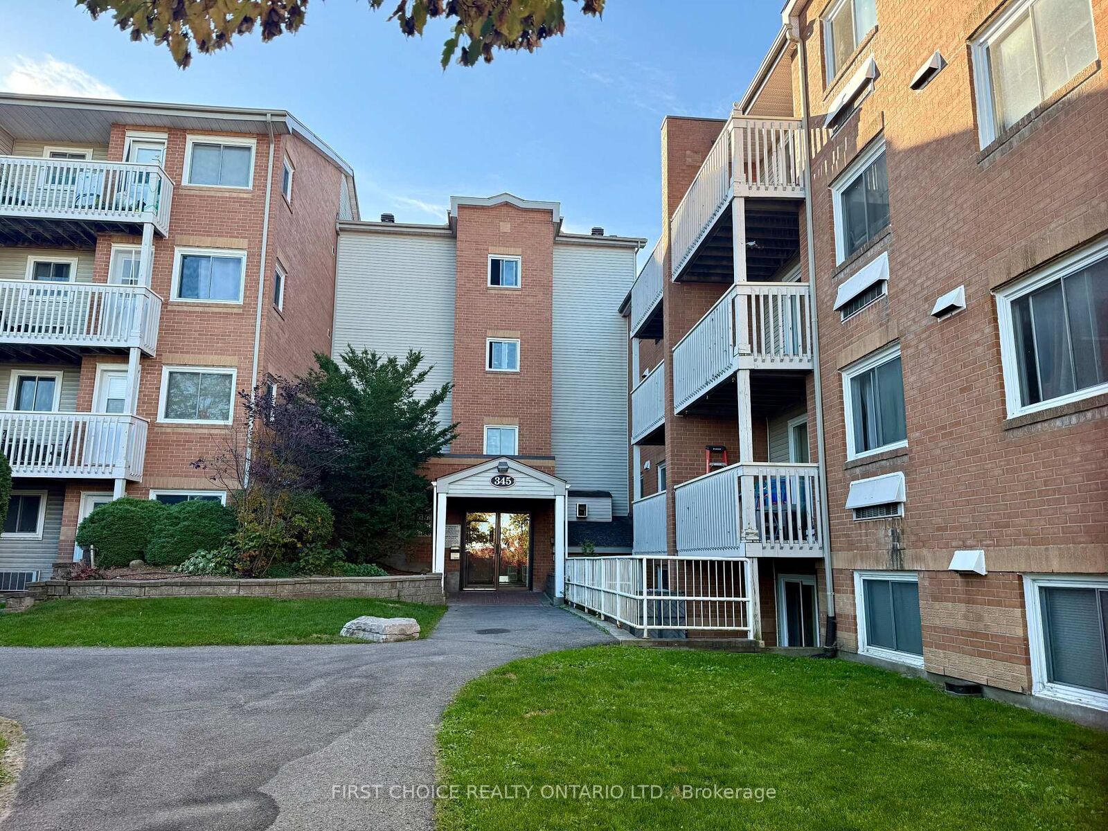 Property Photo: 345 Centrum Boulevard 316 ON K1E 3W9