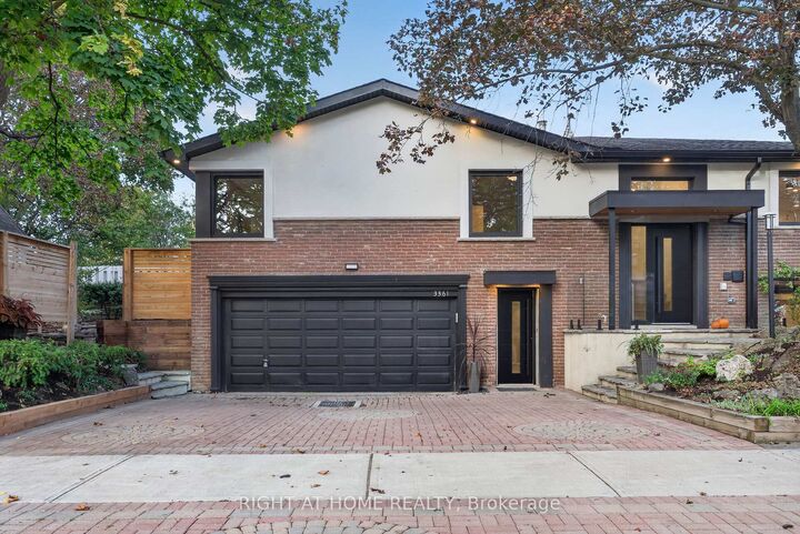 Property Photo:  3361 Rhonda Valley  ON L5A 3G1 