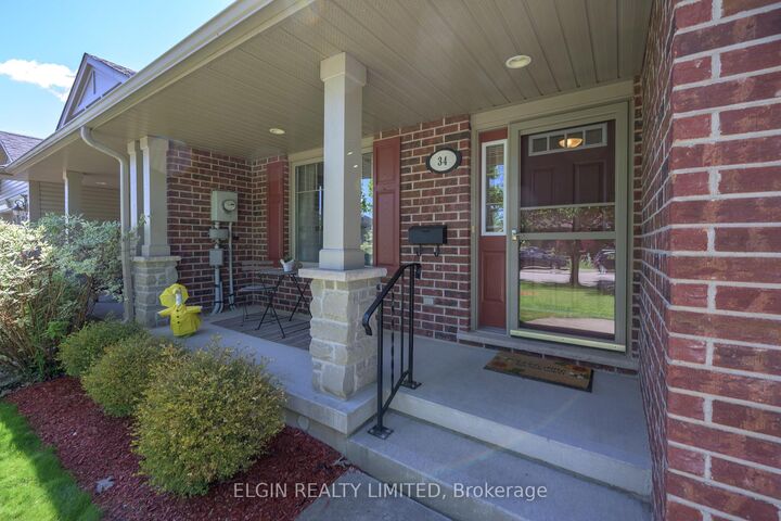 Property Photo:  34 Pear Tree Avenue  ON N5R 0B5 